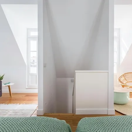 Charming Duplex With Portuguese Soul Lisbona